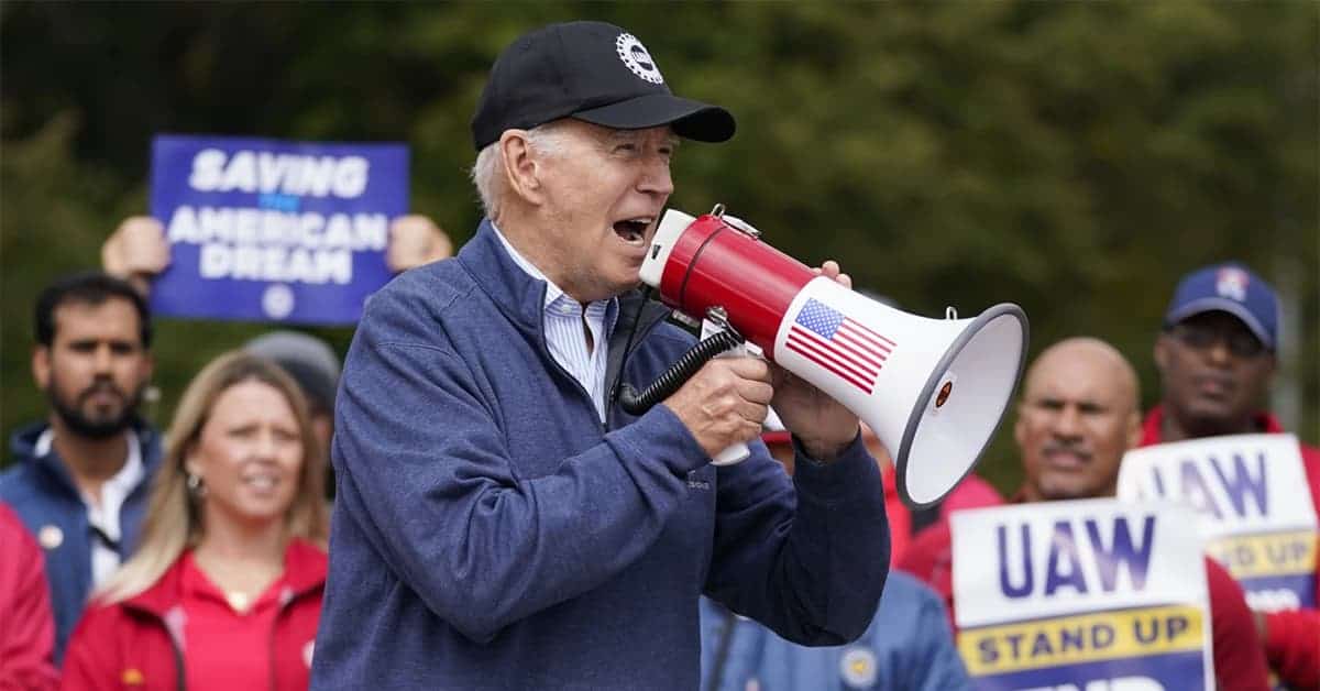 Biden at UAW & GOP Debate Attempt to Upend Trump