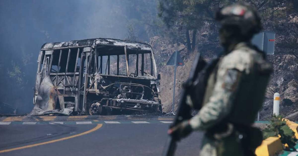 Chaos in Mexico, Americans trapped!